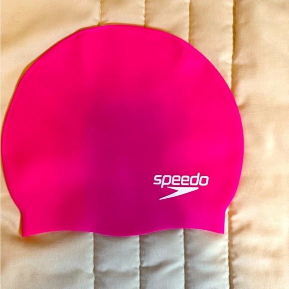 Speedo Bright Pink Swim Cap - Picture 1 of 2